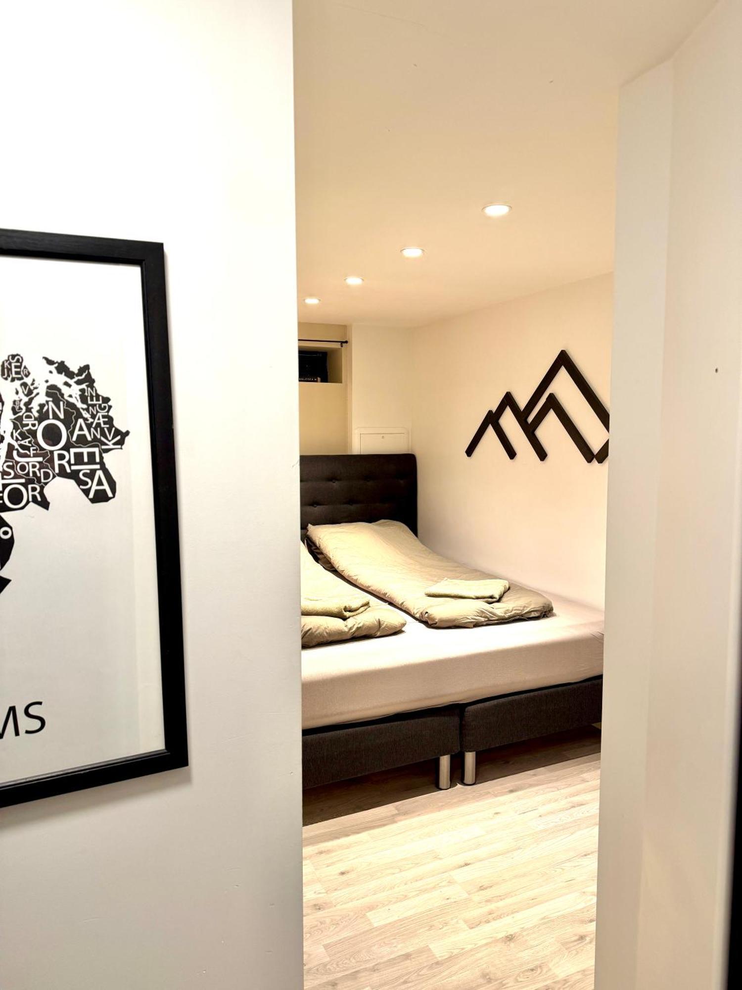 Aurora Polaris Apartment - 750M From Citycenter - Free Parking Tromso Ngoại thất bức ảnh